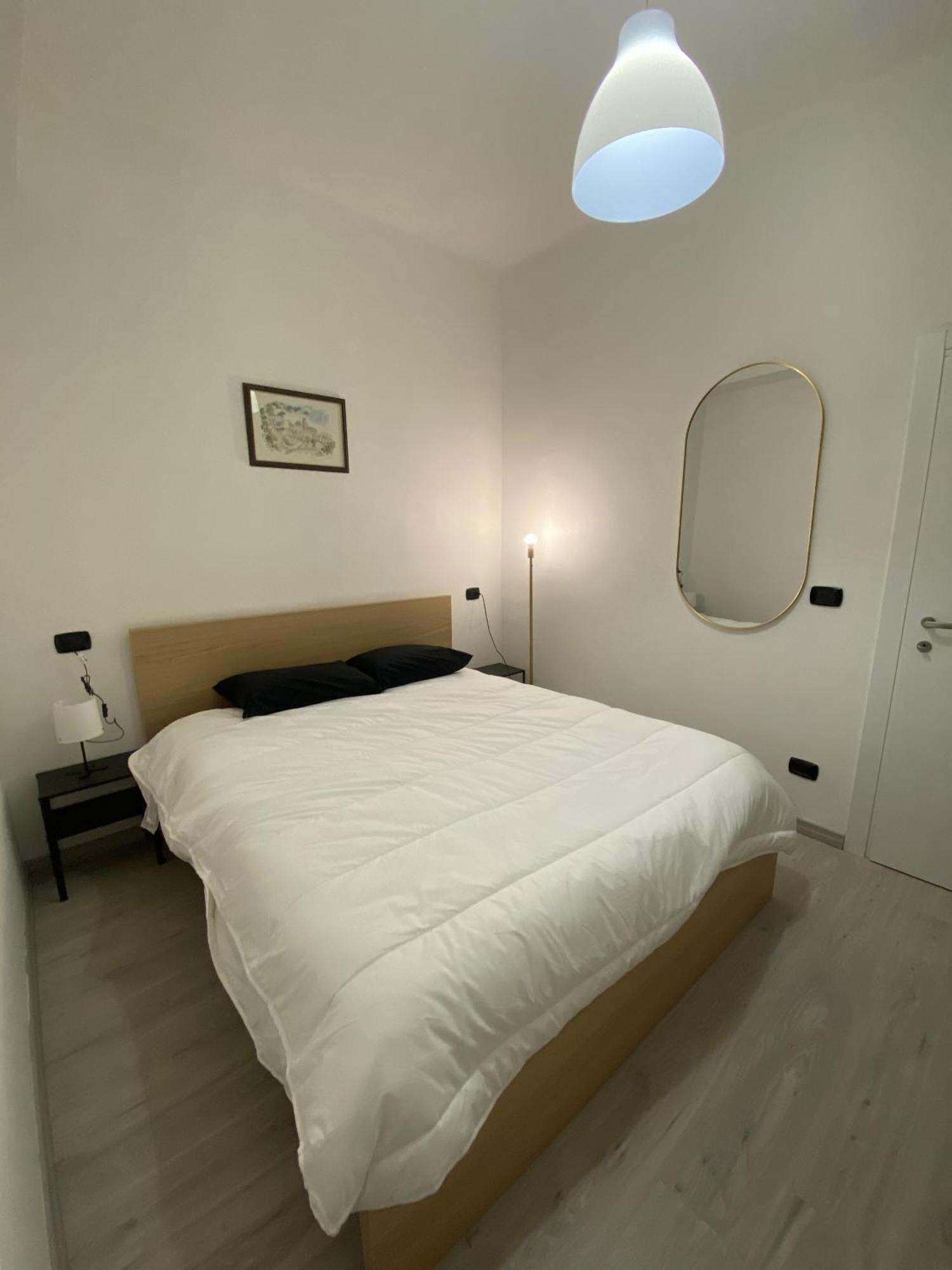 Lake Front Apartments, Lecco Luaran gambar
